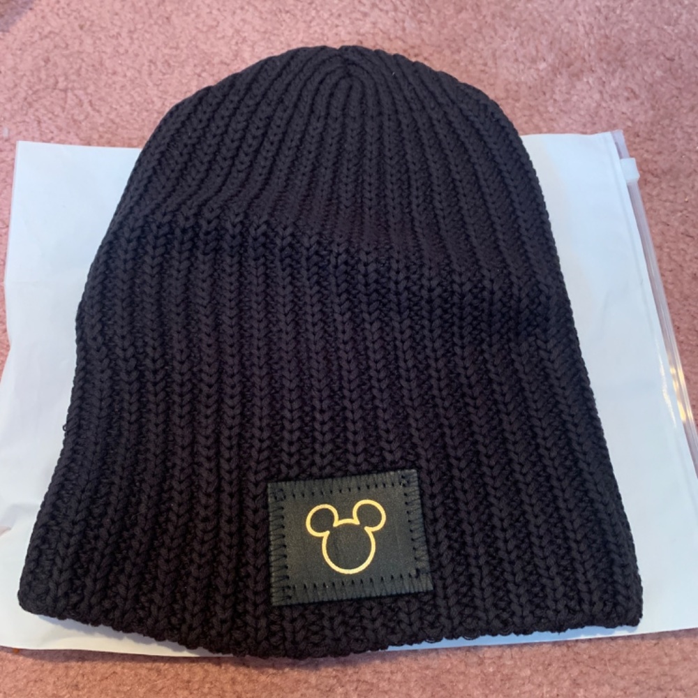 NEW DISNEY LOVE YOUR MELON BLACK BEANIE